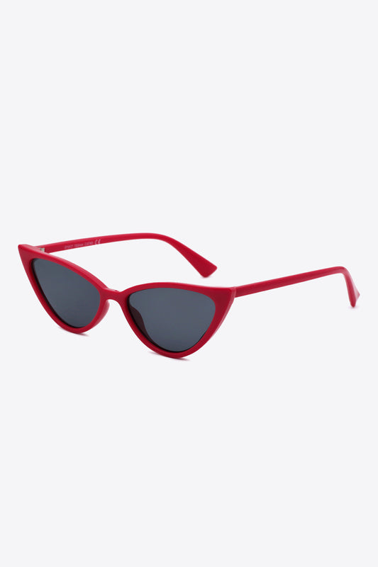 Crimson Cutie | Cat-eye Sunglasses | Curated