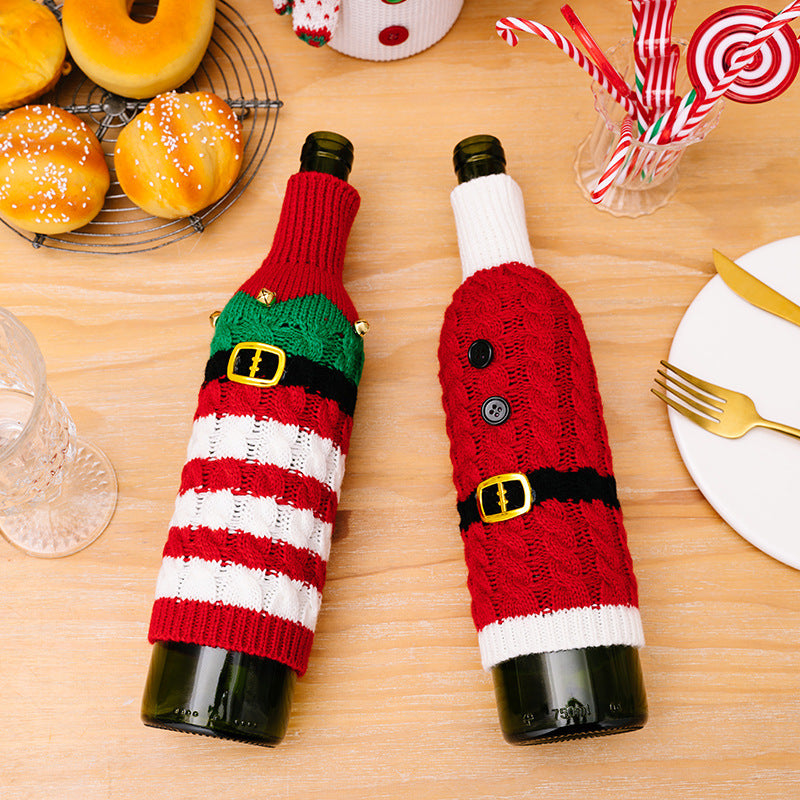 2-Piece Cable-Knit Wine Bottle Covers | Curated