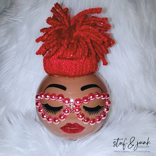 Miss Sassy Pearl Ornament | 4 in.
