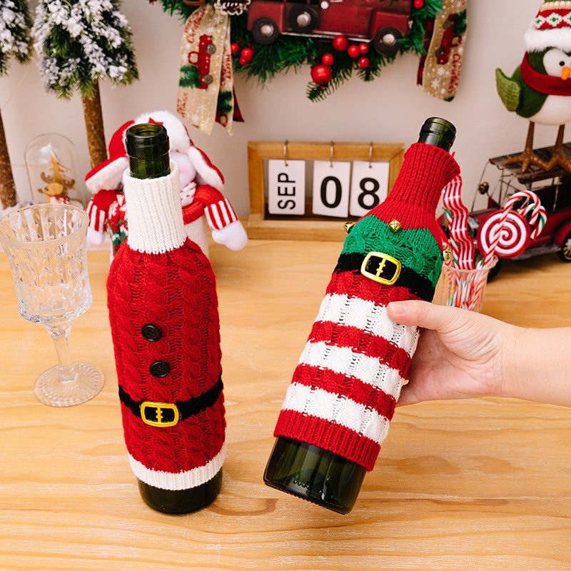 2-Piece Cable-Knit Wine Bottle Covers | Curated